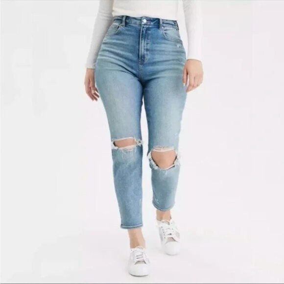 "NWT" American Eagle AE Stretch Ripped‎ Curvy Mom Jeans- Women's Size 14 Short - Picture 1 of 13